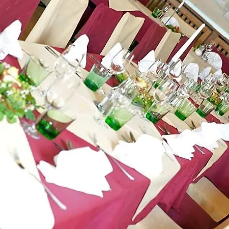 Szálloda Restaurant Osterbauer Neunkirchen